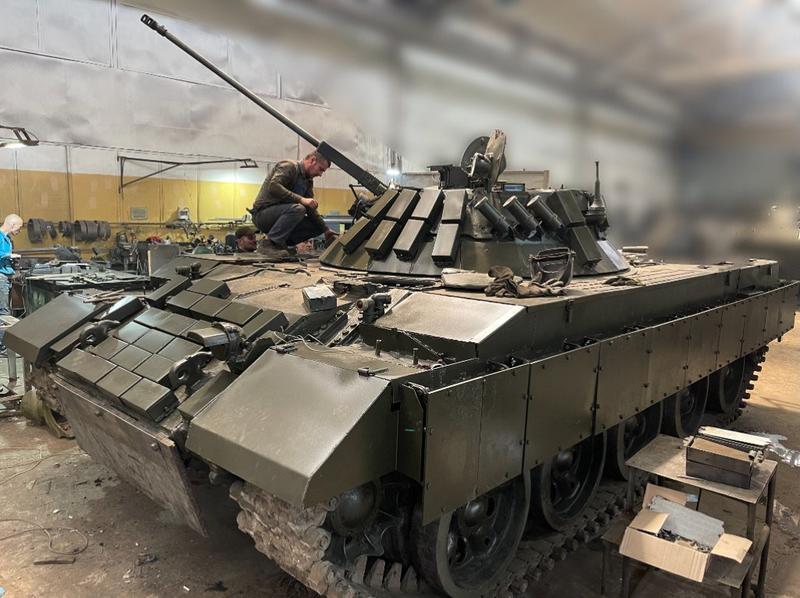 VIDEO Cum arată blindatul prototip „Terminator” construit de ucraineni din bucăți de tancuri rusești