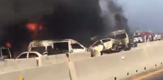 Cel puțin 32 de morți și 60 de răniți într-un grav accident pe o autostradă din Egipt