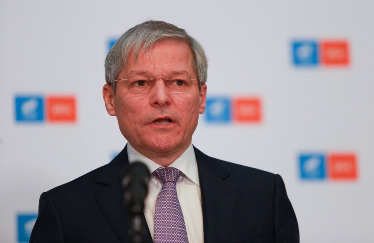 Încă o sinecură pentru Dacian Cioloș. Acum e și consilier prezidențial pentru Nicușor Dan
