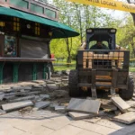 Poliția Locală și ALPAB elimină construcțiile ilegale, chioșcurile rămân autorizate • Newsweek România