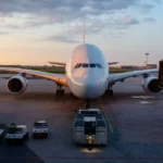 Dacă blocarea Strâmtorii Ormuz durează încă o lună, UE riscă o criză de kerosen • Newsweek România