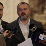 USR-iştii au trecut la înjurături la adresa lui Nicuşor Dan: “F… off”