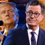 Stephen Colbert revine pe micile ecrane după viralizarea unui deepfake cu Donald Trump care îl aruncă la gunoi