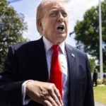 Trump va mări la 25% taxele vamale la autovehiculele europene. Are legătură cu anexarea Groenlandei • Newsweek România