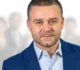 Soarta Guvernului se joacă la moțiune, lipsesc 5-10 voturi. PNL cere demnitate parlamentarilor • Newsweek România