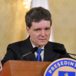 Nicușor Dan a atacat la CCR Legea privind protecția drepturilor copilului, adoptată după crima din Timiș. Ce măsuri contestă președintele