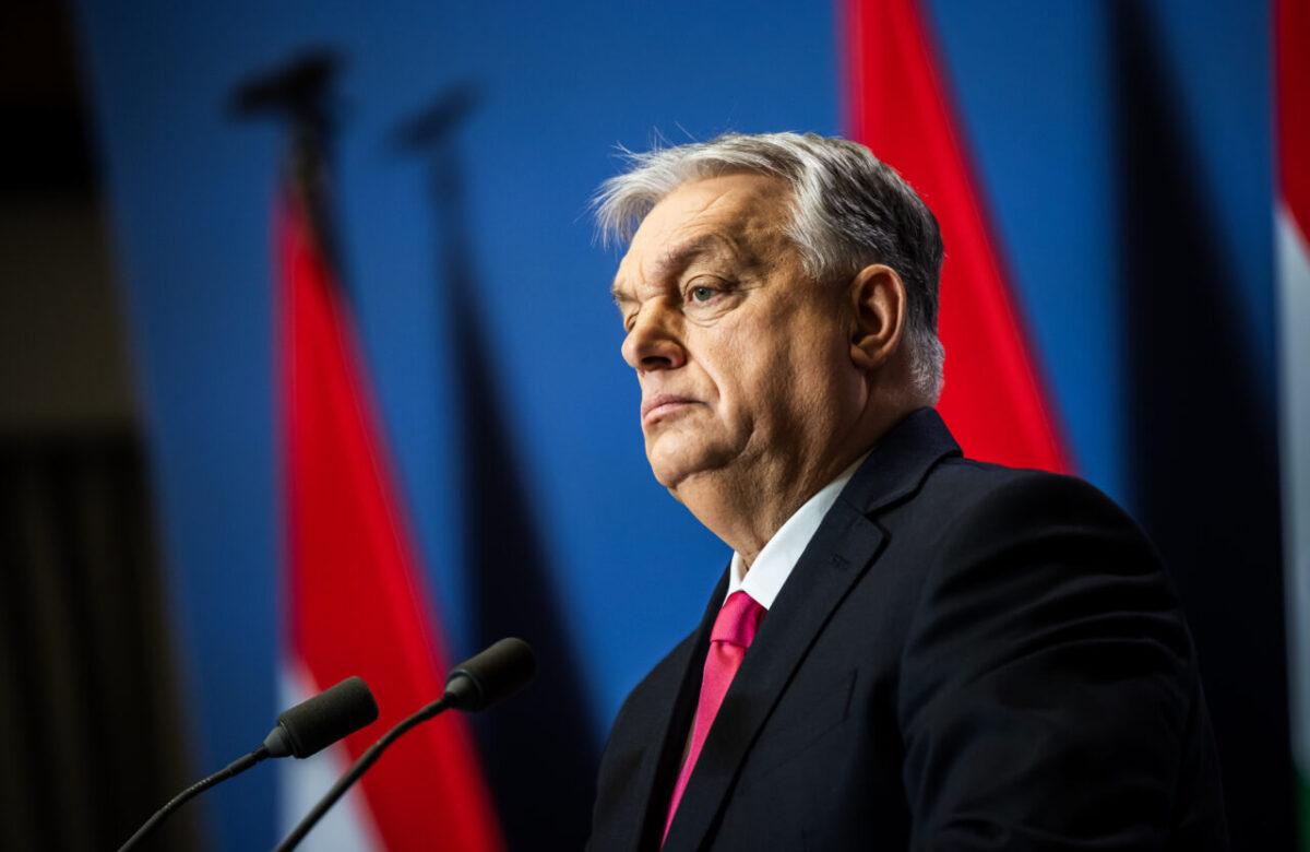 Viktor Orban nu va mai putea să fie desemnat niciodată premierul Ungariei. Președintele ungar a promulgat decizia