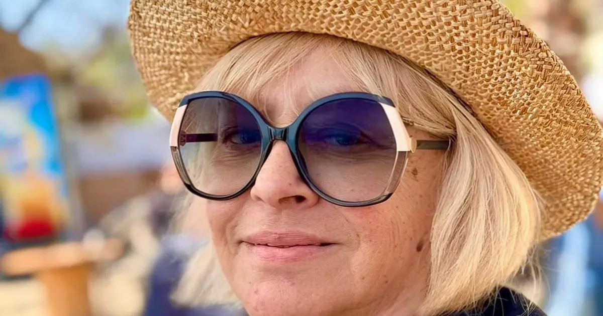 Cântăreața Mirabela Dauer a împlinit 79 de ani. Nu știe cine o va îngropa. Nu și-a văzut băiatul de 24 de ani • Newsweek România