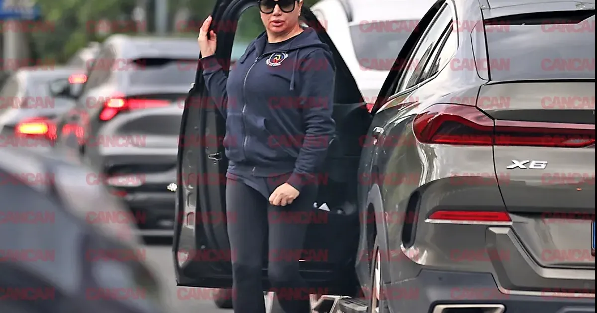FOTO Cum arată Elena Băsescu la 46 de ani. Are trei copii, doi cu „Syda”, unul cu „Tomată” • Newsweek România