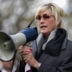 Celebra Erin Brockovich a pornit războiul împotriva centrelor AI de date care distrug în secret natura