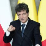 Nicușor Dan i-a convocat la consultări pe liderii partidelor parlamentare