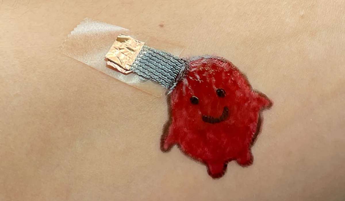 Cercetătorii au dezvoltat tatuajele temporare cu cerneală care îți monitorizează inima și creierul