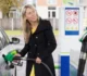 Ce se va întâmpla dacă alimentezi mașina cu benzină în loc de motorină? Stricăciunile ajung la 5.000 euro • Newsweek România