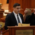 Suveraniștii iubesc euro. George Simion, dar de nuntă și de botez