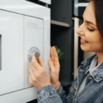 Aparatul care poate lua locul cuptorului cu microunde. Ce poate face în plus în bucătărie? • Newsweek România