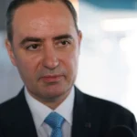 Nazare anunță o reacție pozitivă a piețelor după ce agențiile au reconfirmat ratingul suveran al României • Newsweek România