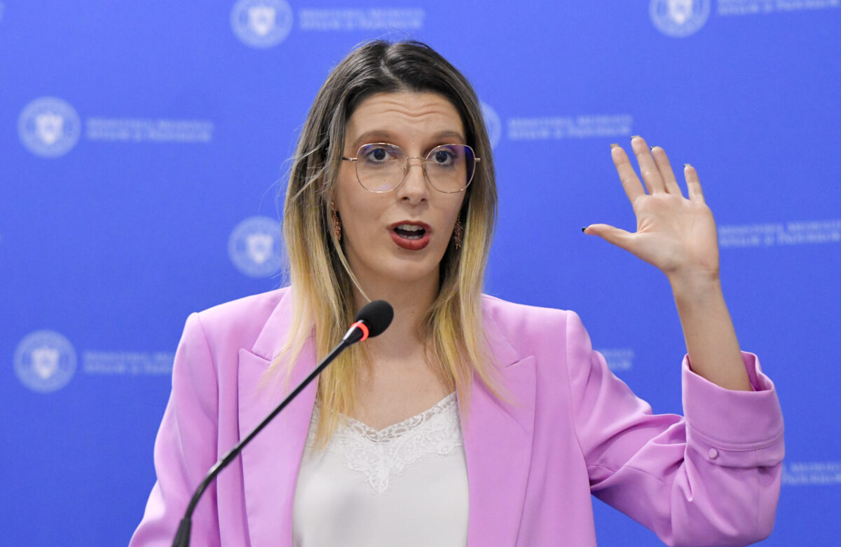 Diana Buzoianu dă vina pe miniștrii PSD și fosta guvernare pentru eșecul operațiunii de pe Dunăre de realimentare a centralei de la Cernavodă