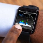 Ce pot și ce nu pot detecta smartwatch-urile când vine vorba de inimă: avertismentul unui medic cardiolog