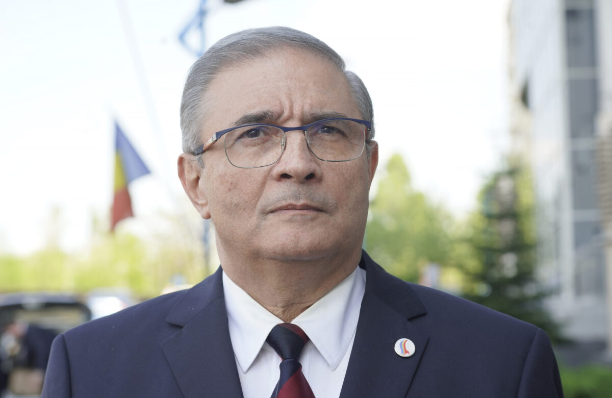 Fostul șef al spionilor români cere demisia lui Siegfried Mureșan din Parlamentul European