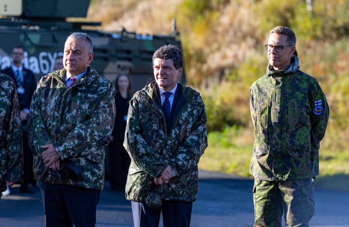 Nicușor Dan, la Lapland Air Wing: România vrea să aprofundeze cooperarea militară cu Finlanda