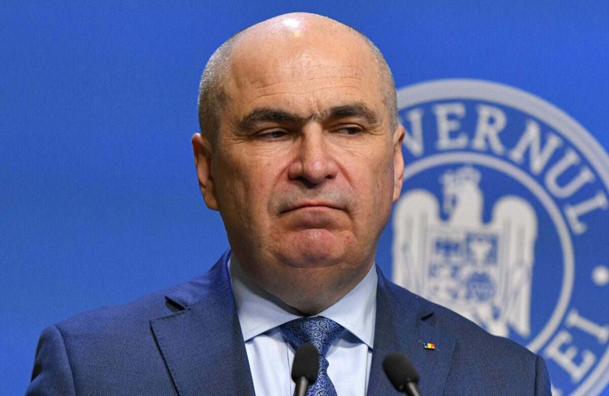 Piedone spulbera imaginea creată de propaganda lui Bolojan. Mitul „Mesia Ilie” versus „micul dictator”