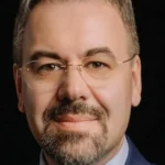 Românii nu mai cred cifrele oficiale, iar încrederea în economie se prăbușește • Newsweek România
