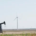 Prețul petrolului a crescut la cel mai înalt nivel din luna mai. Previziunile experților sunt sumbre • Newsweek România