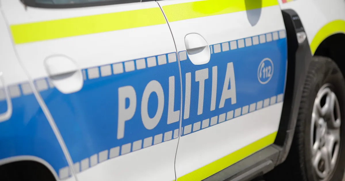 Polițist rutier, pe motocicletă, rănit pe o stradă aglomerată din București. Ce s-a întâmplat? • Newsweek România