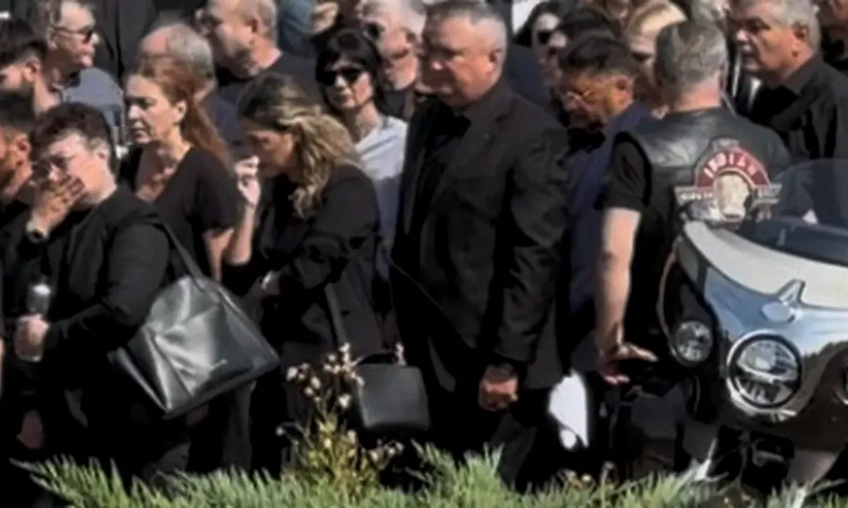 Nicolae Ciucă, la funeraliile generalului Dorin Ioniță