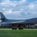 SUA își retrag bombardierele B-1 din Anglia după incidentul de la baza RAF Fairford. Londra suspectează Iranul • Newsweek România