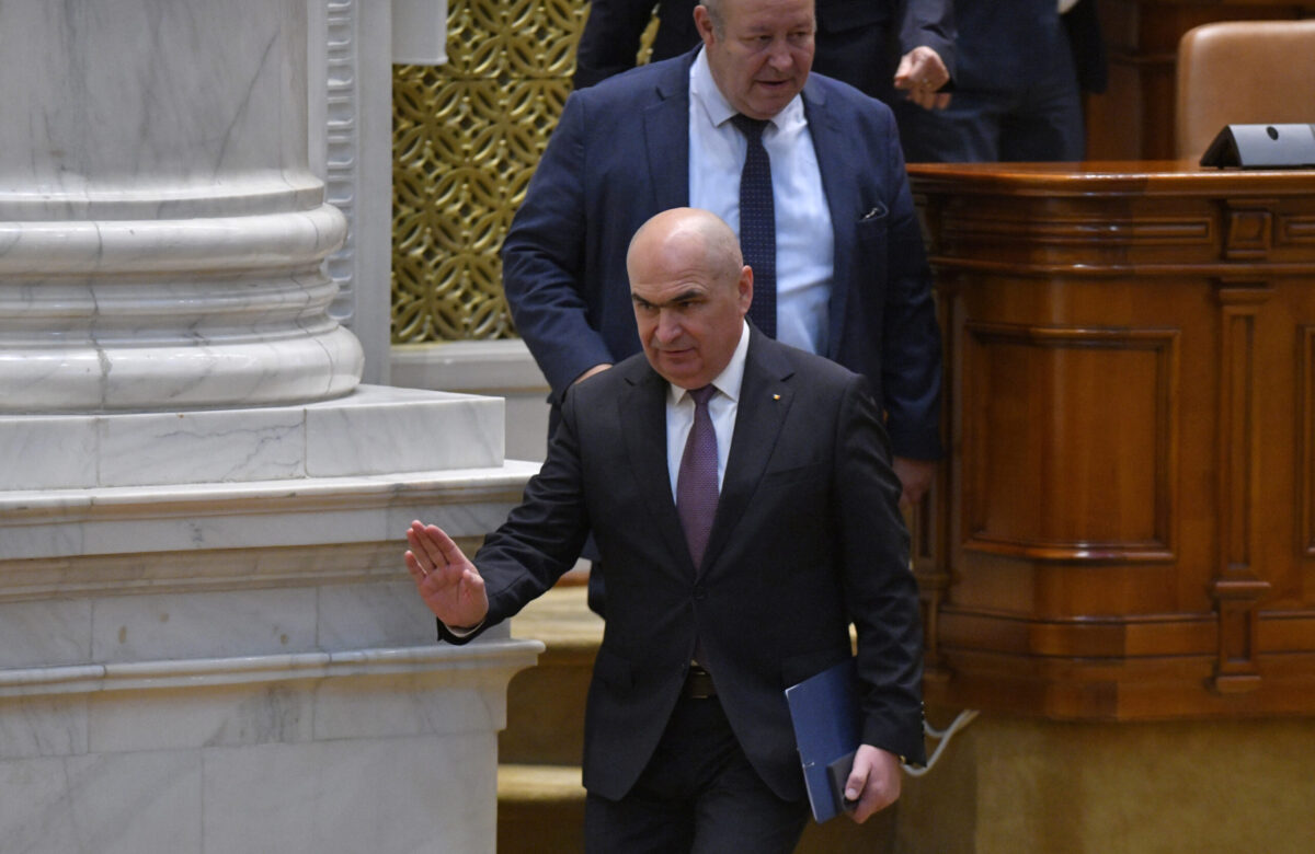 Mesajul de „adio” al lui Ilie Bolojan, în prima zi după ce Luca Niculescu i-a luat locul la conducerea Guvernului