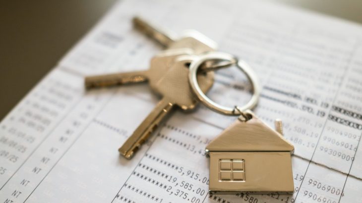 tinerii sub 35 de ani ar putea cumpăra locuințe de până la 140.000 euro cu un avans de 5%. Proiectul, adoptat de Senat