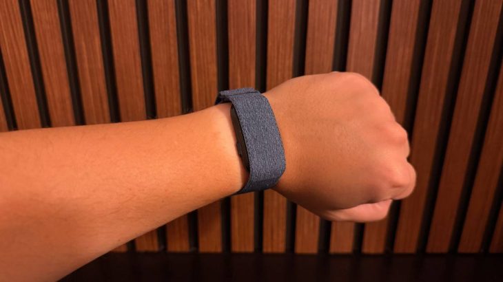 gadgetul discret pentru oricine vrea să își monitorizeze mai atent somnul, sănătatea și activitatea sportivă